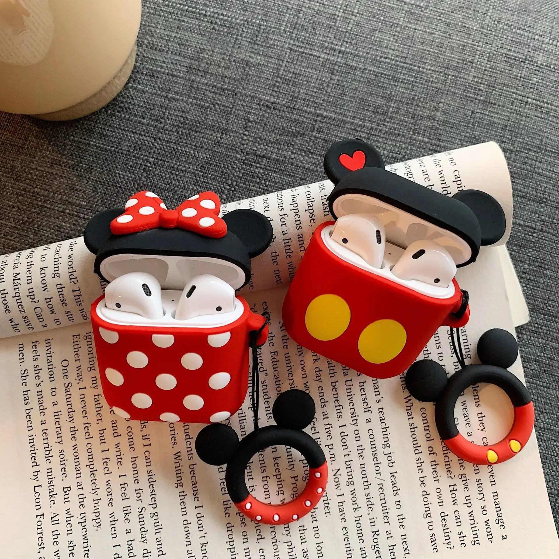Disney cartoon coin purse AirPods protective cover Bluetooth wireless headset set creative personality female models drop lanyar